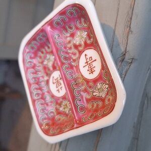 Vintage Chinese Sauce Dish / Trinket/ Ring Dish Red Pink White